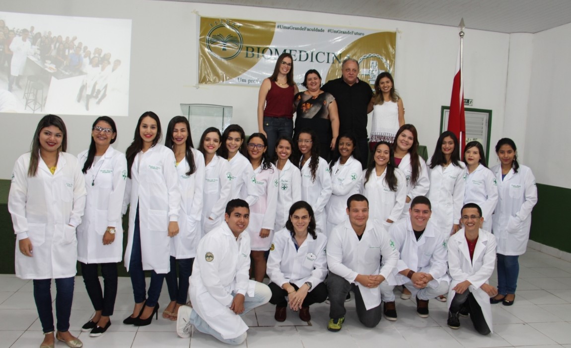 Curso de Biomedicina da Esamaz realiza cerimÃ´nia do Jaleco
